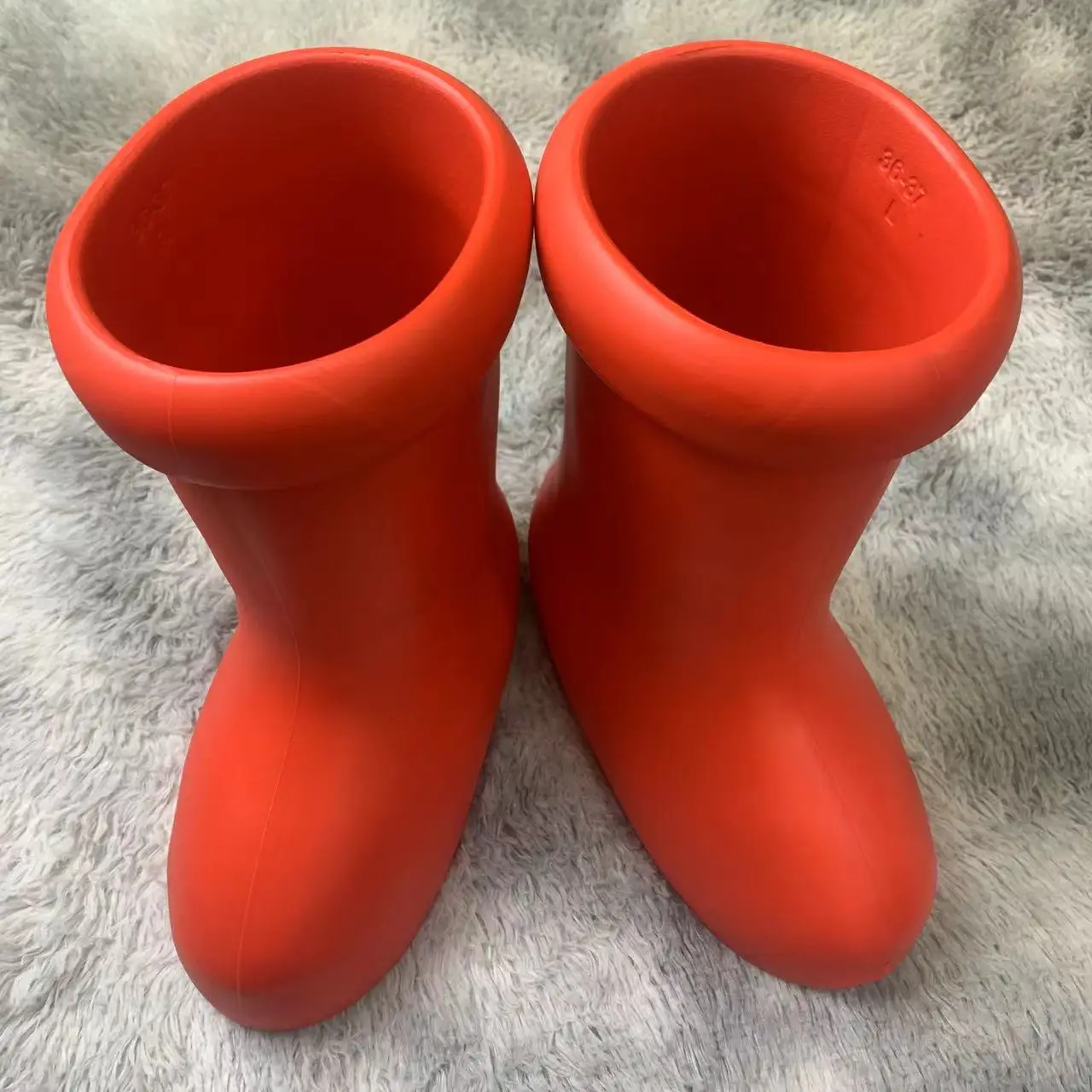 New Designer Unisex Thick Bottom Eva Big Red Boots Slip-On Kids Boots Custom Logo Printing Luxury Cartoon Boy Rainboots