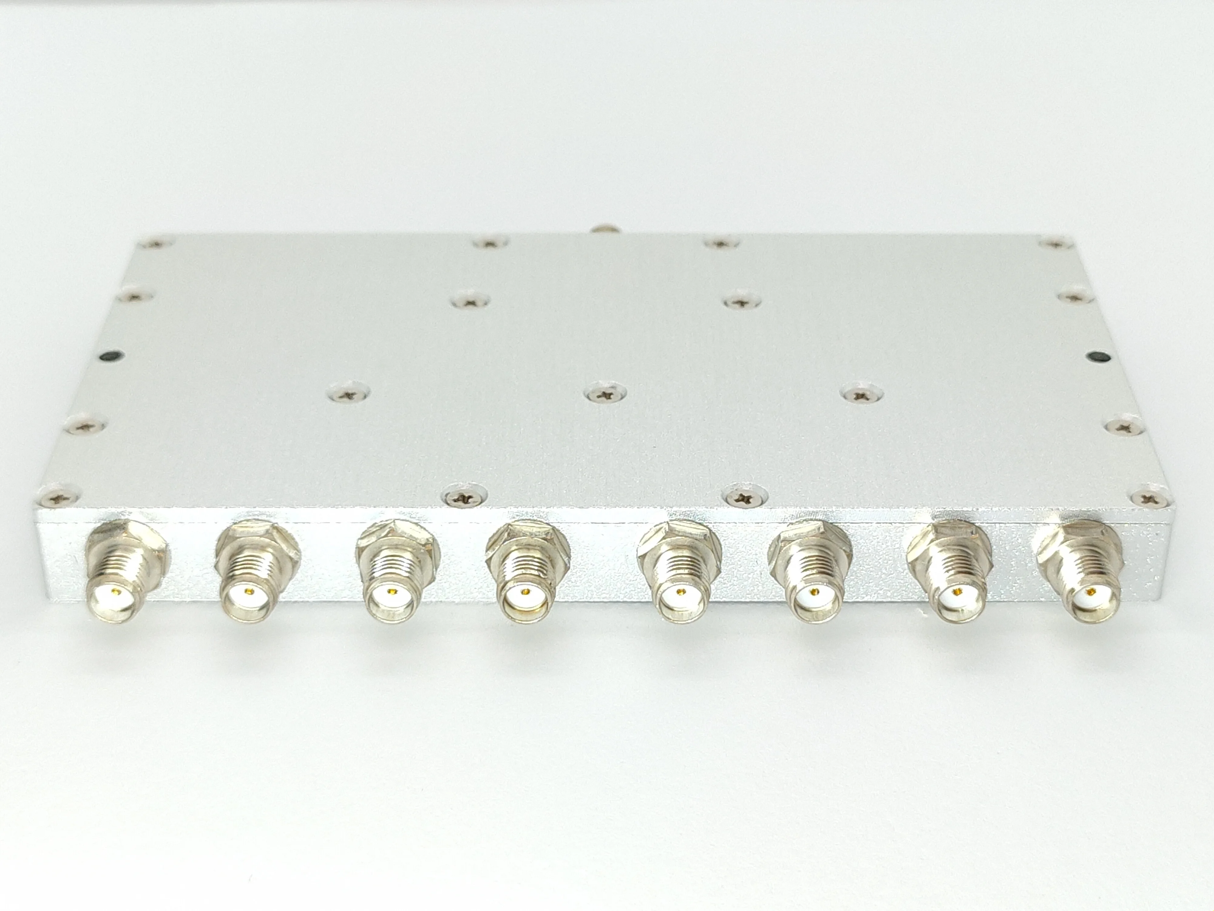 8 ways 2-6 GHz power divider/ splitter SMA Connector for 5G/6G/wifi test