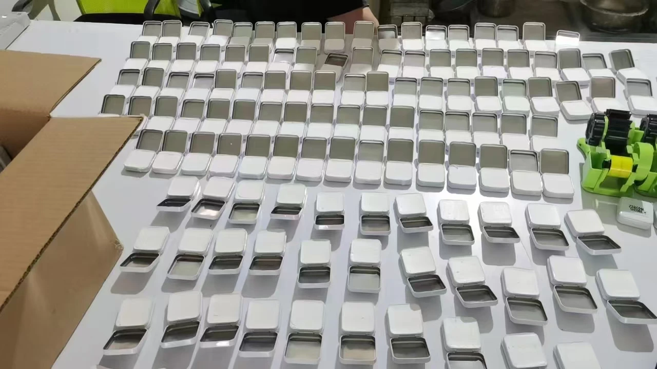 Mirror polishing wax precision processing composite paste for polishing gold and silver phone frames and metals