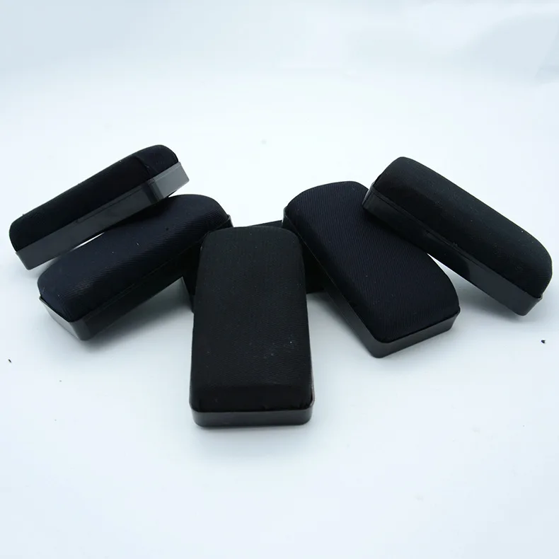 Black shell cloth board office teaching stationery supplies Easy to erase traceless magnetic whiteboard eraser