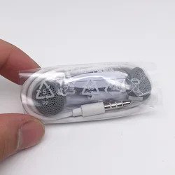 Low Price 3.5mm Jack headphone in ear Stereo handsfree headsets for samsung S5830 Y9 YL YS earphone With Mic