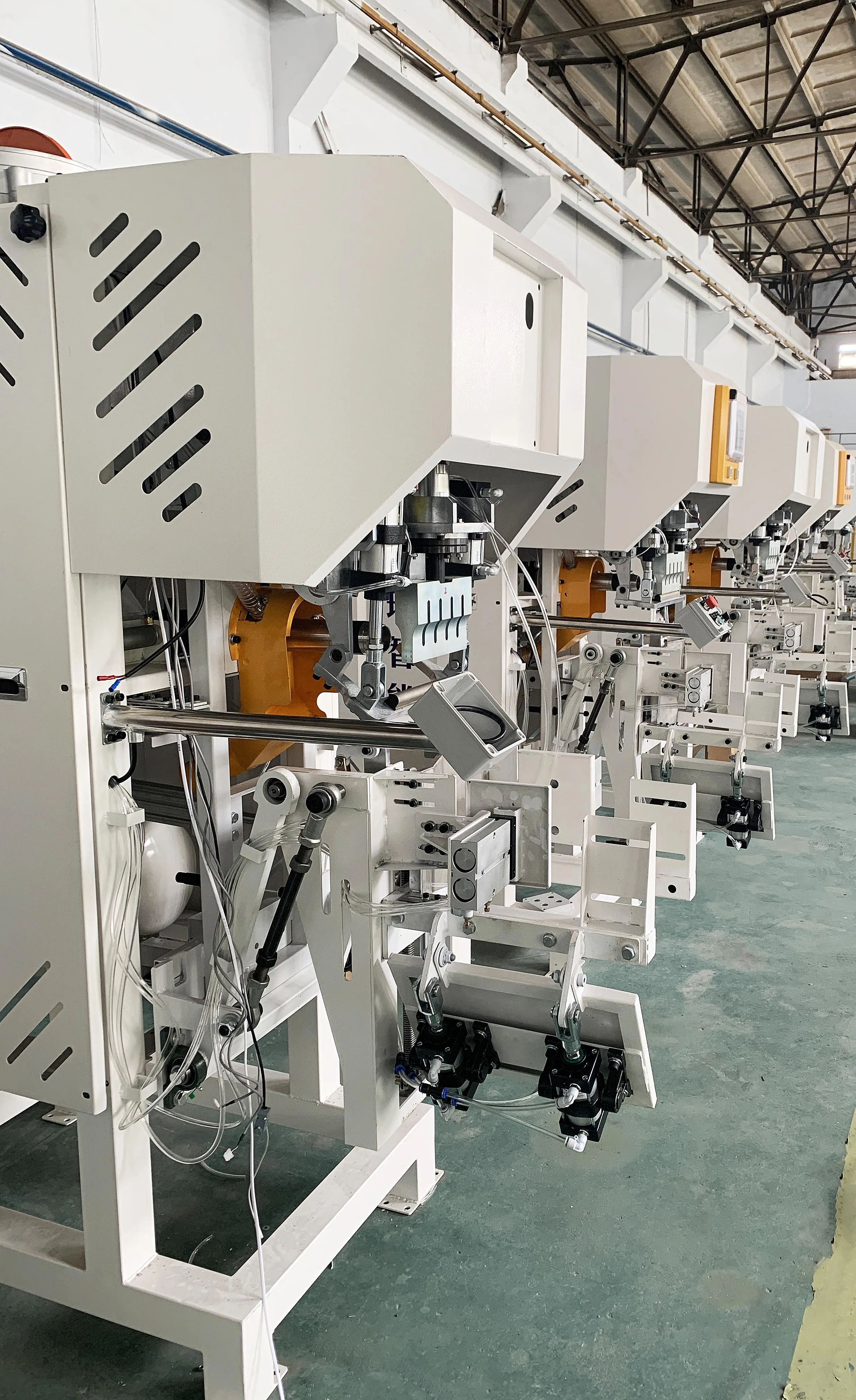 Flour packing machine