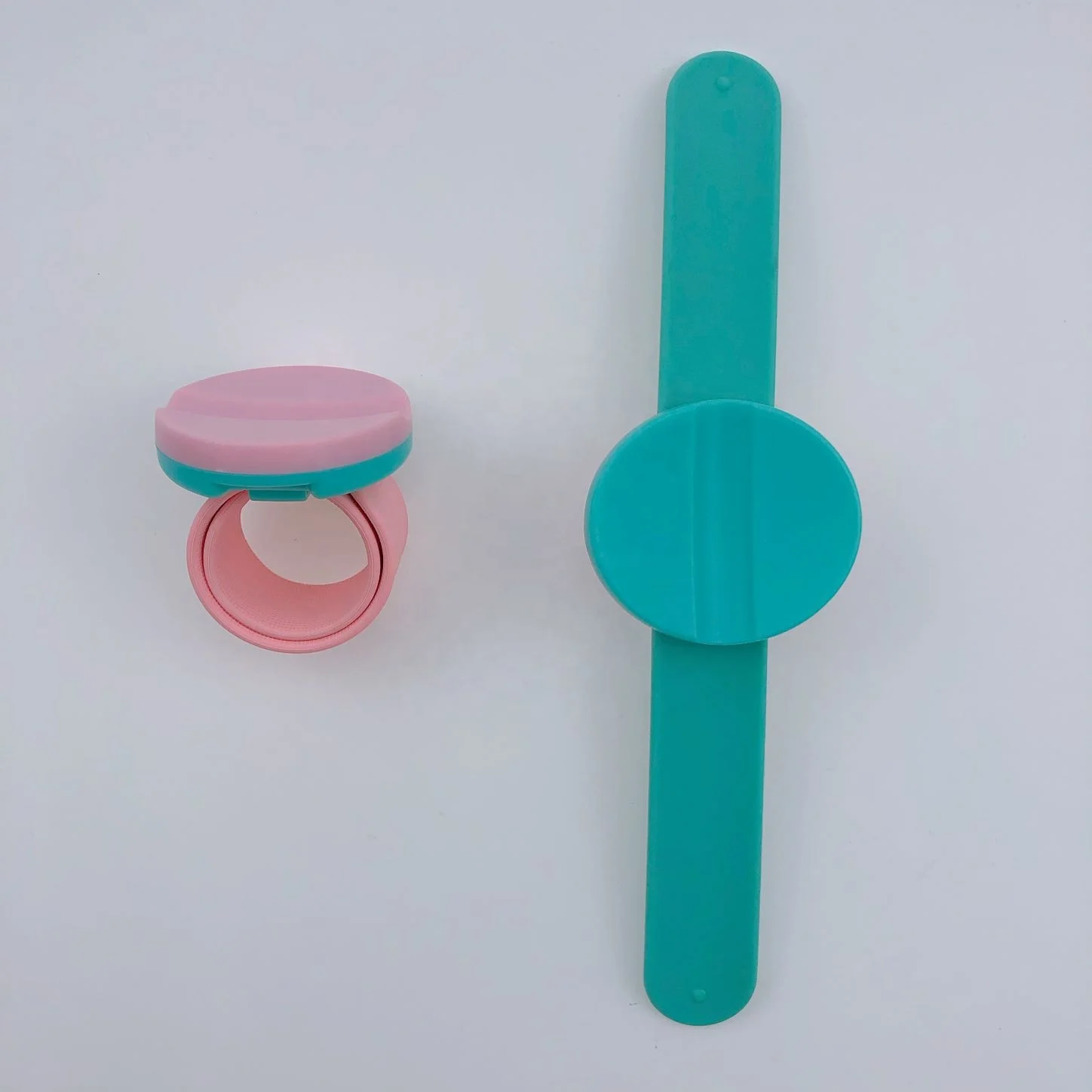 Magnetic Suction Disc with 40 Pieces Sewing Pins Wrist Sewing Pincushion for Hand Sewing Supplies