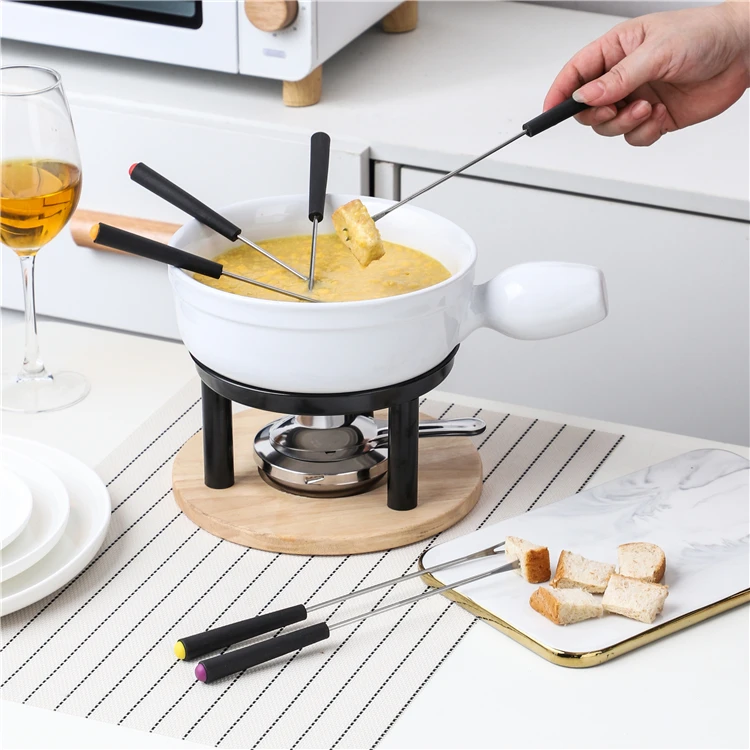 Набор изысканных кухонных принадлежностей для фондю с шоколадным сыром