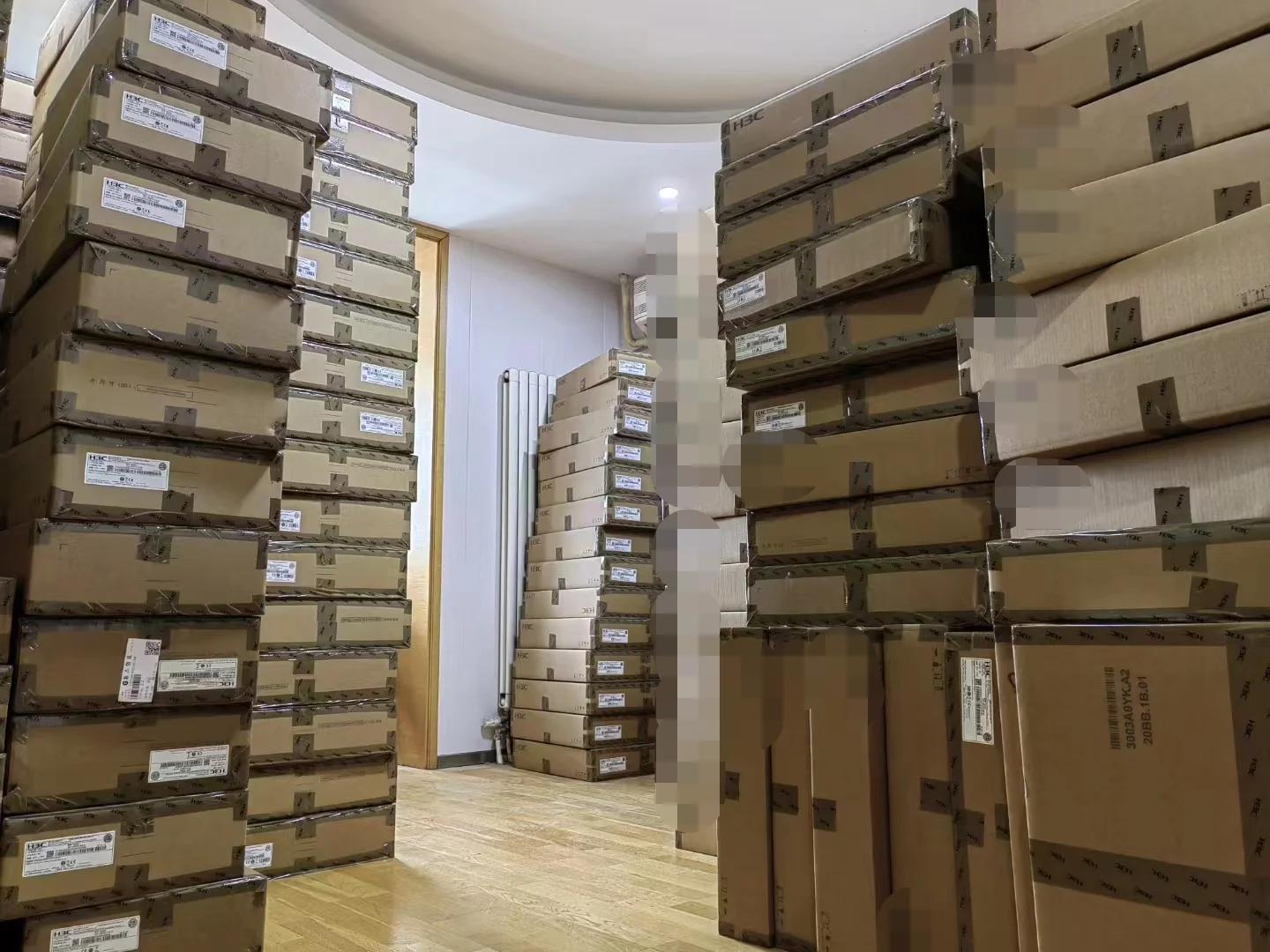 C1000-24P-4X-L Enterprise Switch C1000 24 port GE POE 4x10G SFP