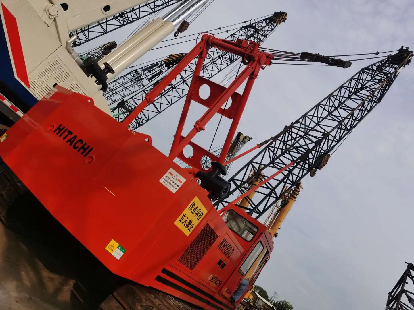Высокоэффективный гусеничный кран Kh180-3 kh300 kh150 80t 50t с двигателем Isuzu