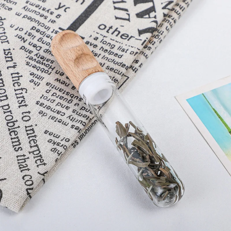 High Quality Tube Shape Tea Strainer  Borosilicate Glass Tea Infuser Diffuser with Wooden Lid