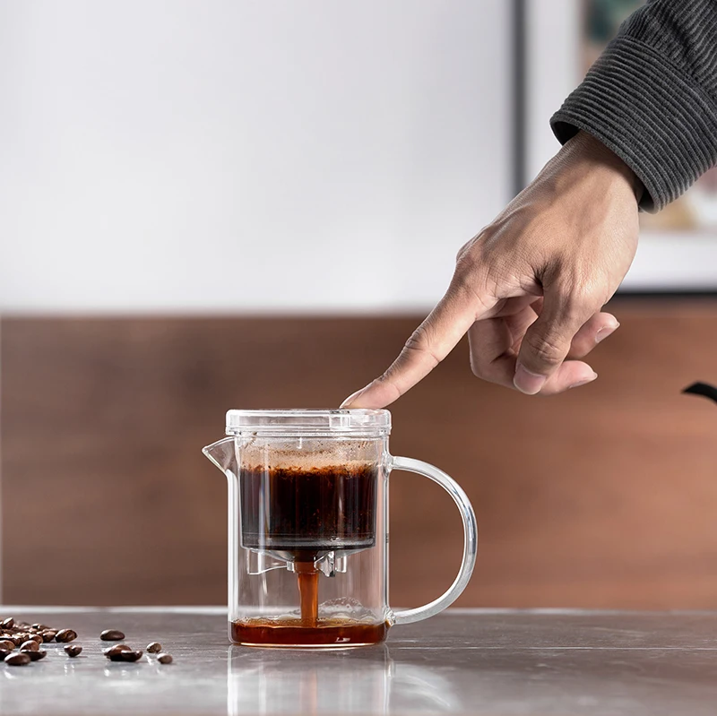 Strength factory hot selling teapot with detachable syringe borosilicate glass teapot heat-resistant glass teapot health pot