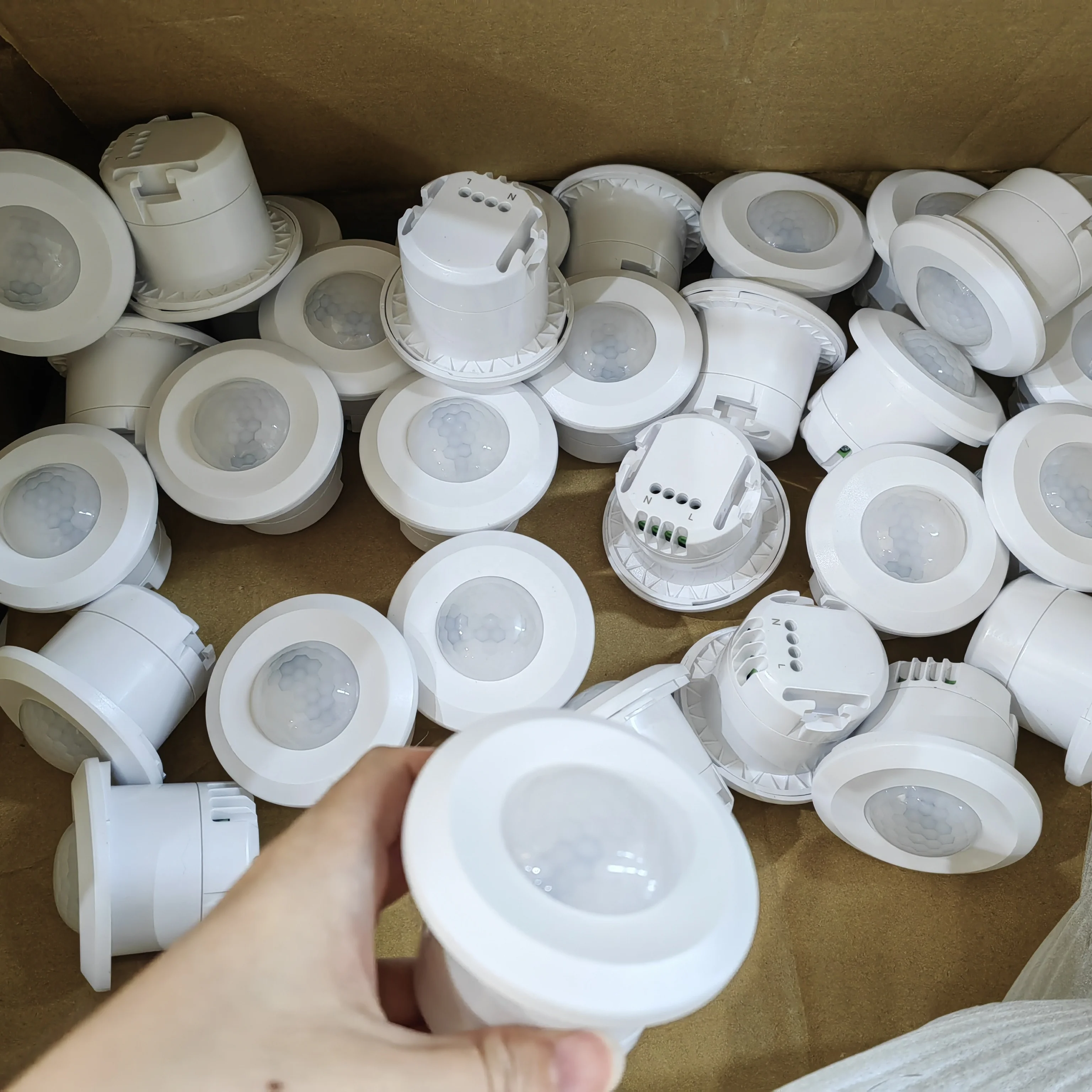 Tuya smart switch tuya pir motion sensor Infrared Human Sensor Movement tuya zigbee pir sensor