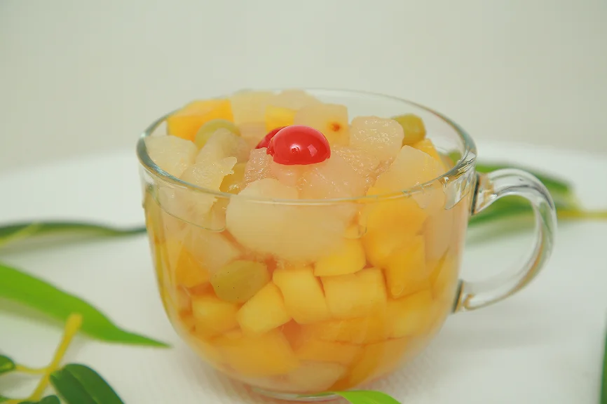 425g Hot Selling Good Taste Mixed Fruit in Syrup Canned Cocktail Mix Fruit Easy Open Tin