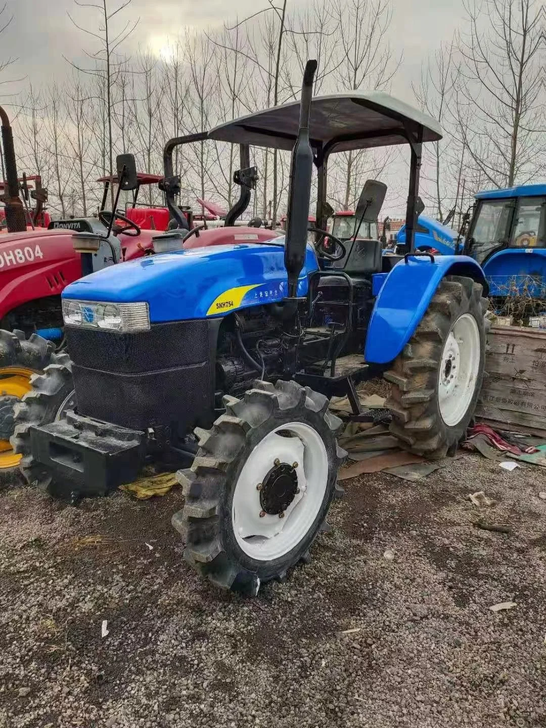 Hot selling new holland 704 tractor farm for 4wd used mini tractors with CE certificate