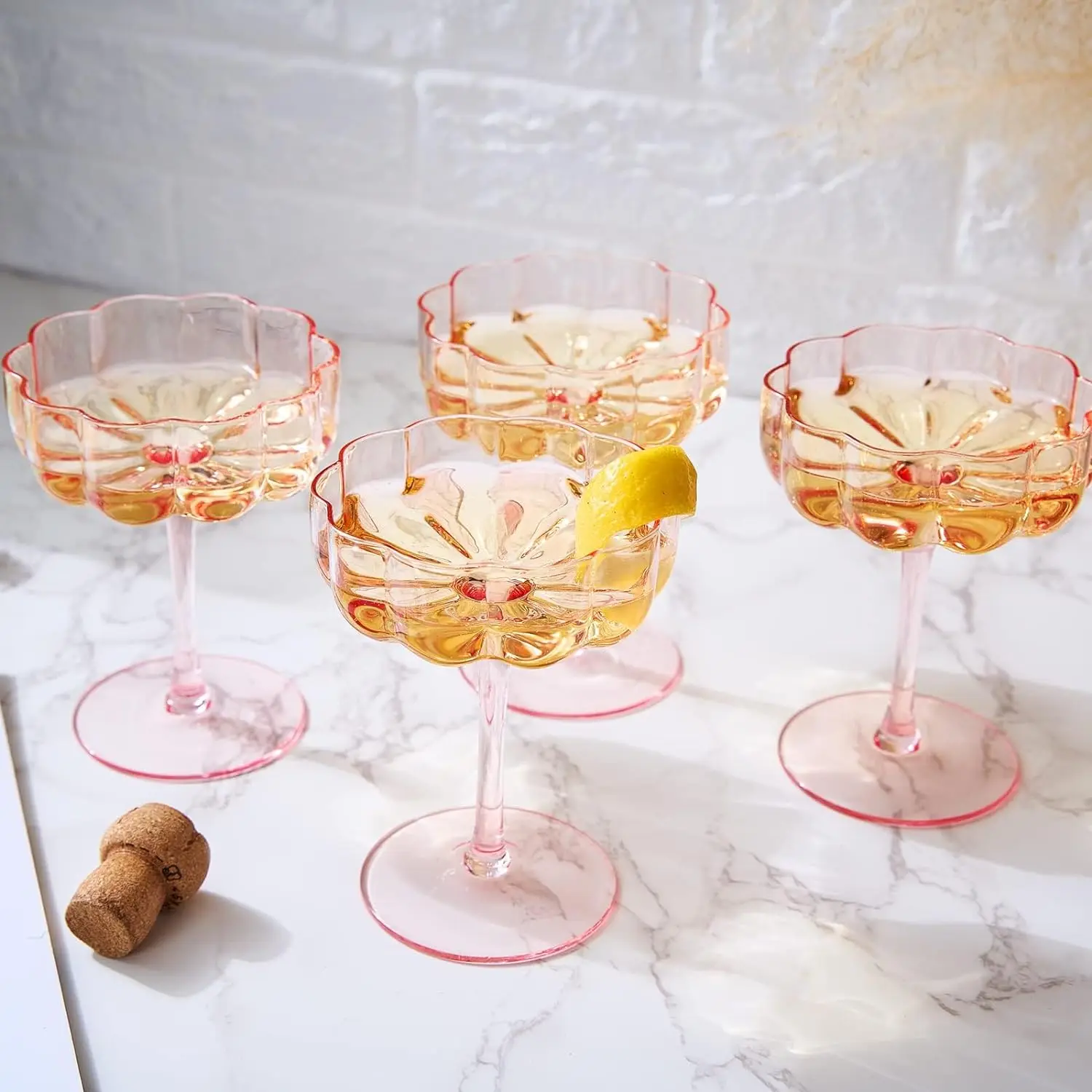 Wholesale Flower Vintage Wavy Petals Wave Glass Coupes 7oz Colorful Martini Champagne Cocktail Rippled Champagne Glasses