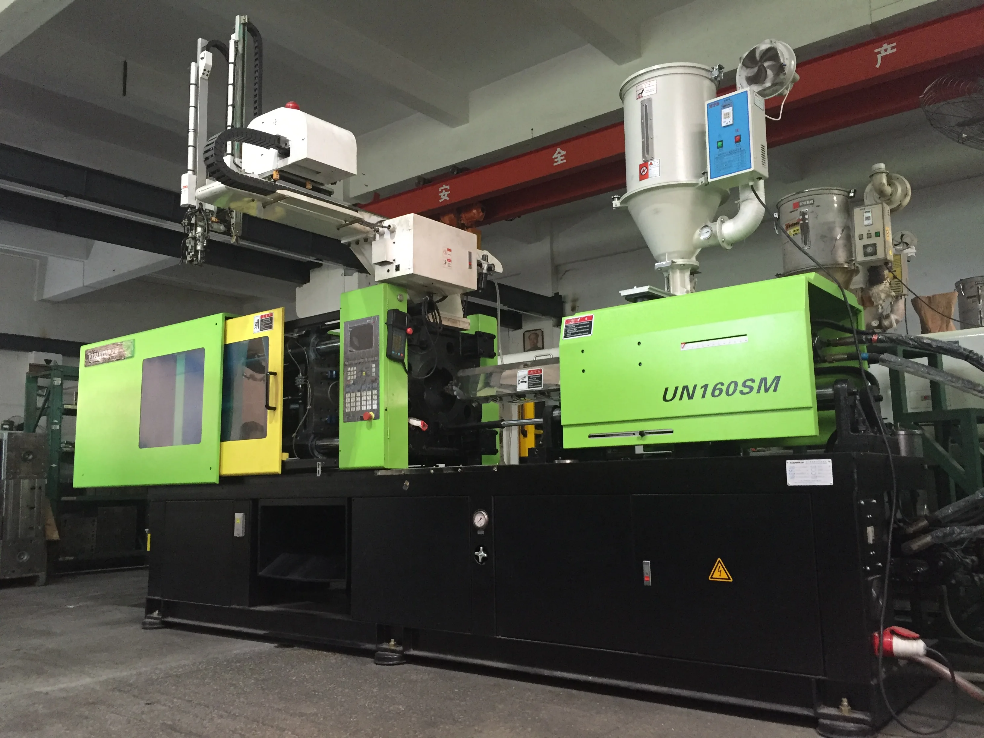 Reliable Manufacturer of Customized Precision Plastic Injection Molds for Quality Automobile Lamp Covers PC Clear Lens