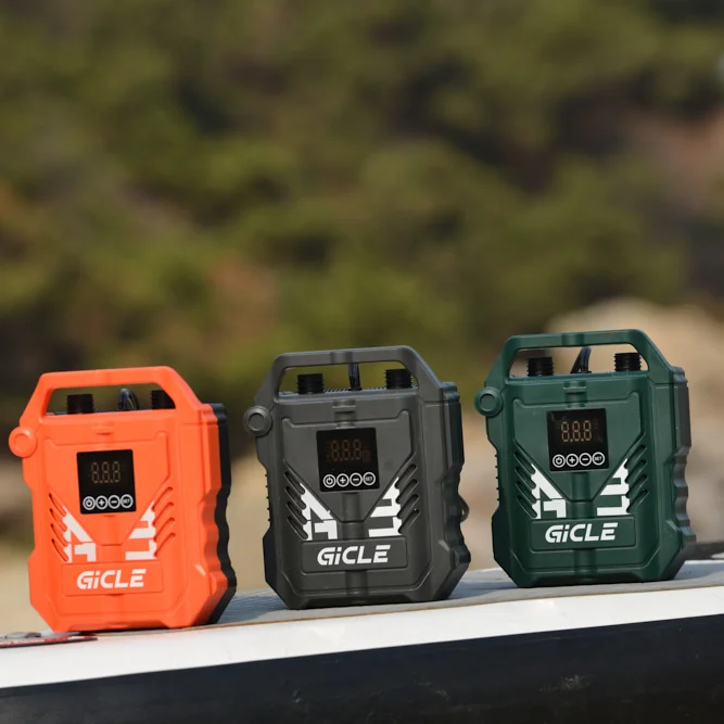 Portable Small Electric air pump, electric pump 0-22PSI for inflatable boat, swimming pool/mattress, paddle board pump