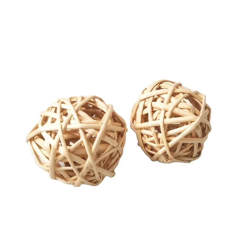 Wholesale Grass Ball Toys Rabbit Teeth Cleaning Care Toy Rolling Ball Chew Water Hyacinth Balls Pet Toy For Guinea Pig