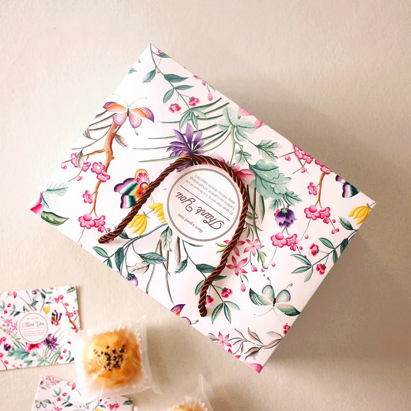 New design luxury gift box card paper chocolate boxes with bag for dessert