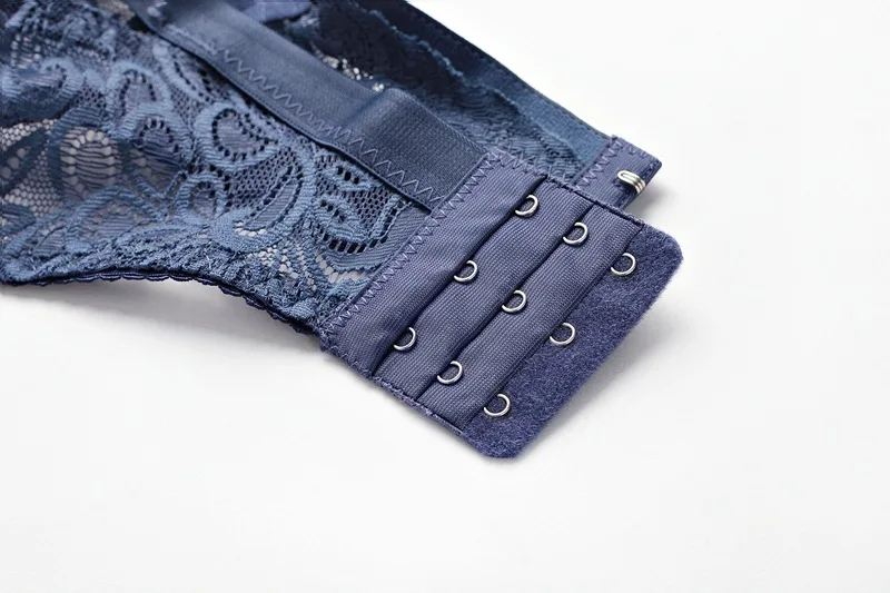 Женский бюстгальтер большого размера