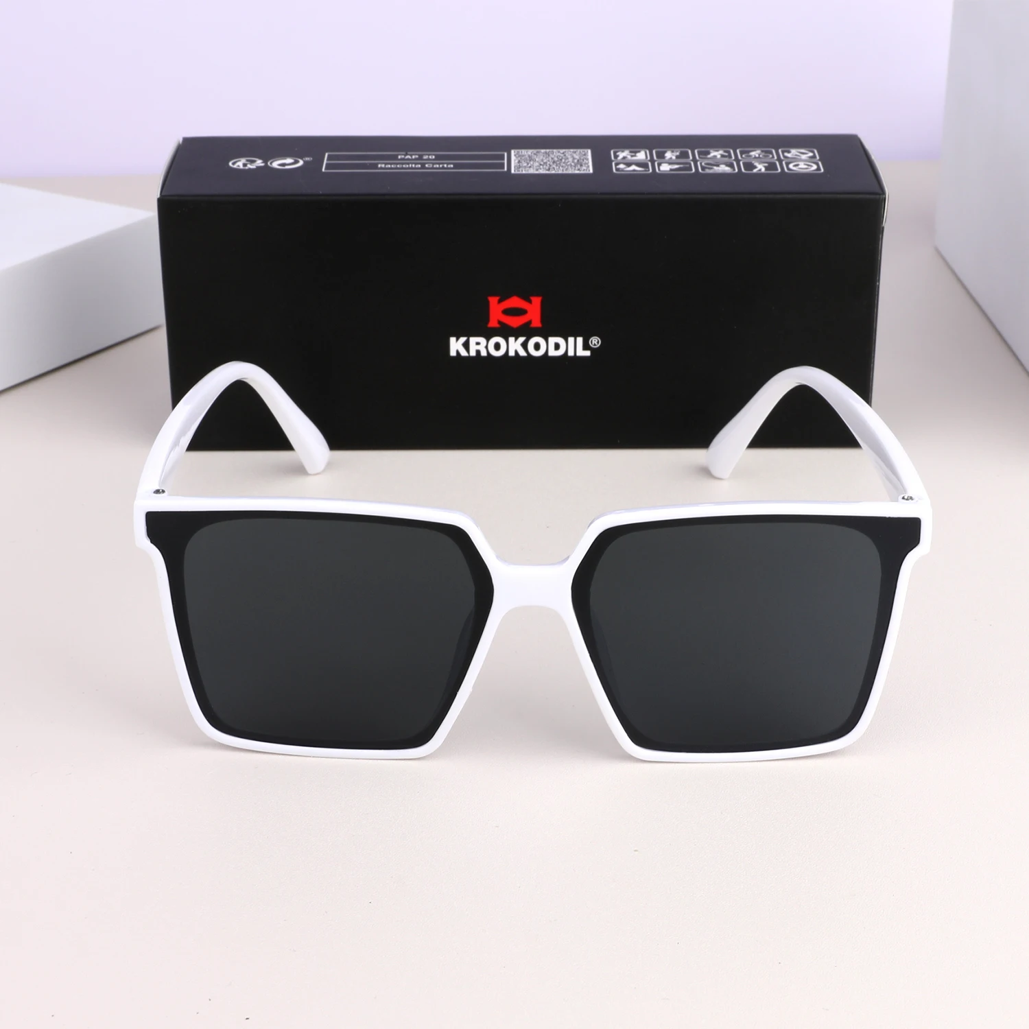 Korean web red square frame 2024 new big frame sunglasses summer tide sunscreen travel sunglasses UV protection wholesale