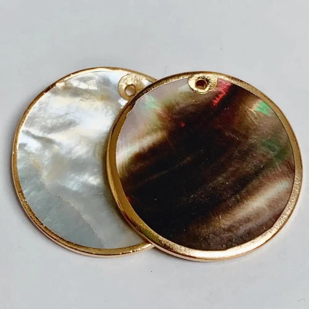 Gold-plated edging decorative shell pendant jewelry black shell necklace pendants