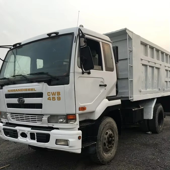 Japan second hand UD nissan dump truck