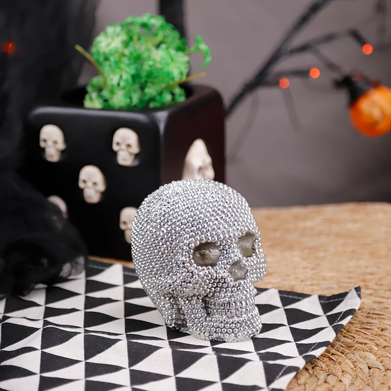 Redeco Creative Halloween Skull Ornaments Cool Silver Skull Head Statue Resin Golden Skull Sculpture For  Home Decoration