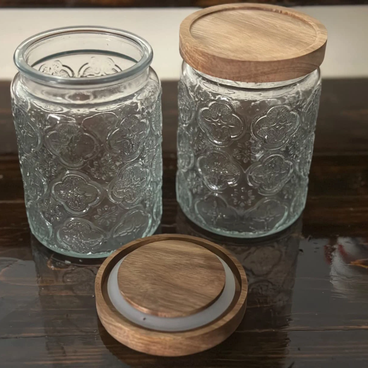 Vintage Glass Airtight Storage Jar With Airtight Wood Lid Kitchen Food Containers for Candy, Coffee Tea Beans