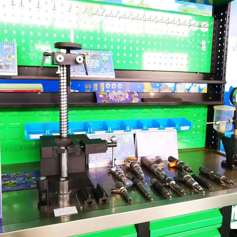 NO.106(4) Universal Injector Disassembly Support for common rail injector