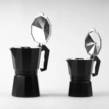Pengrui Black Aluminum Moka Coffee Machines 3 Cup Espresso / Moka Stovetop portable Coffee Maker
