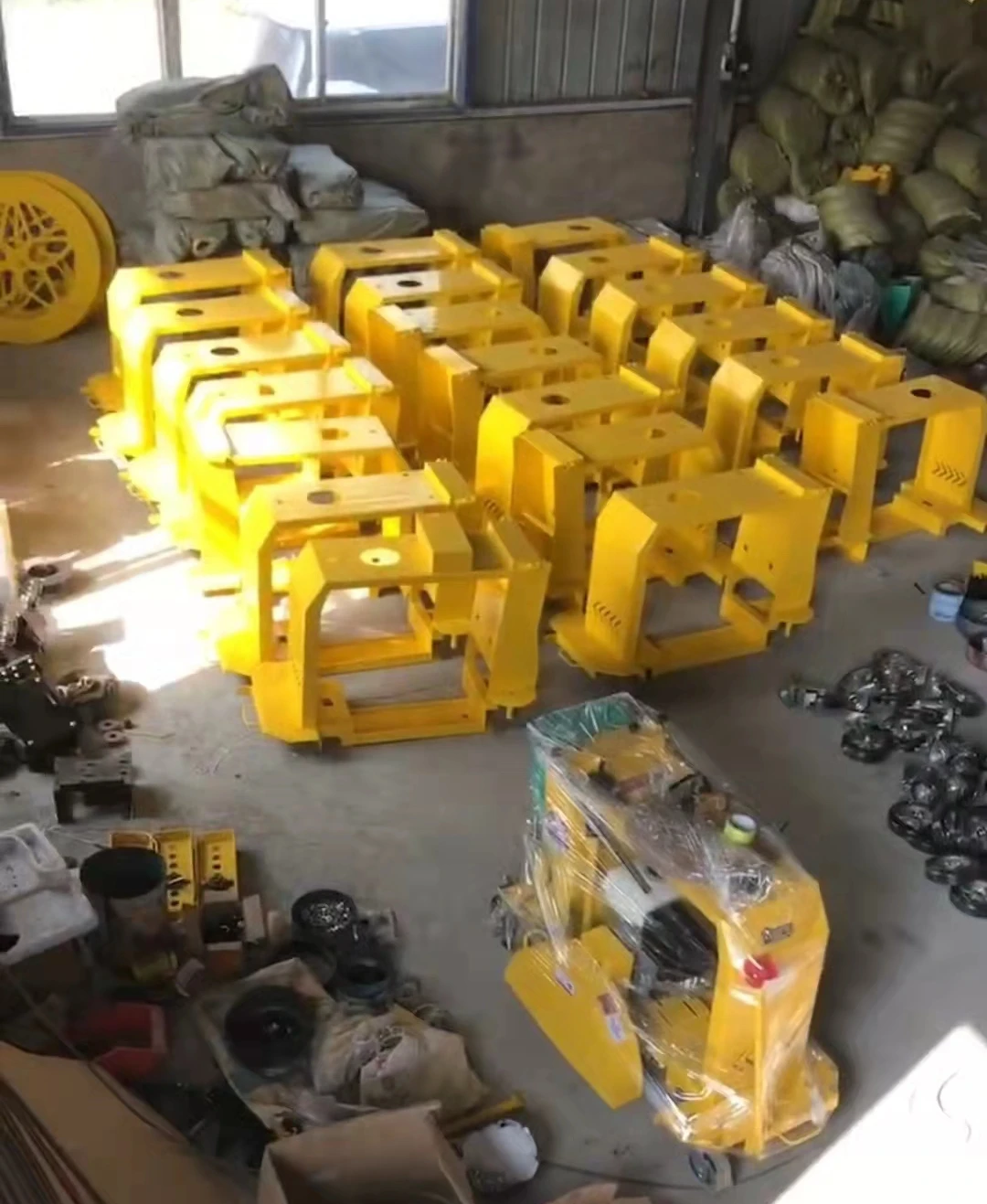 Hot sell sewer pipe manhole cover cutting machine hand push diesel powered inspection well cutting machine