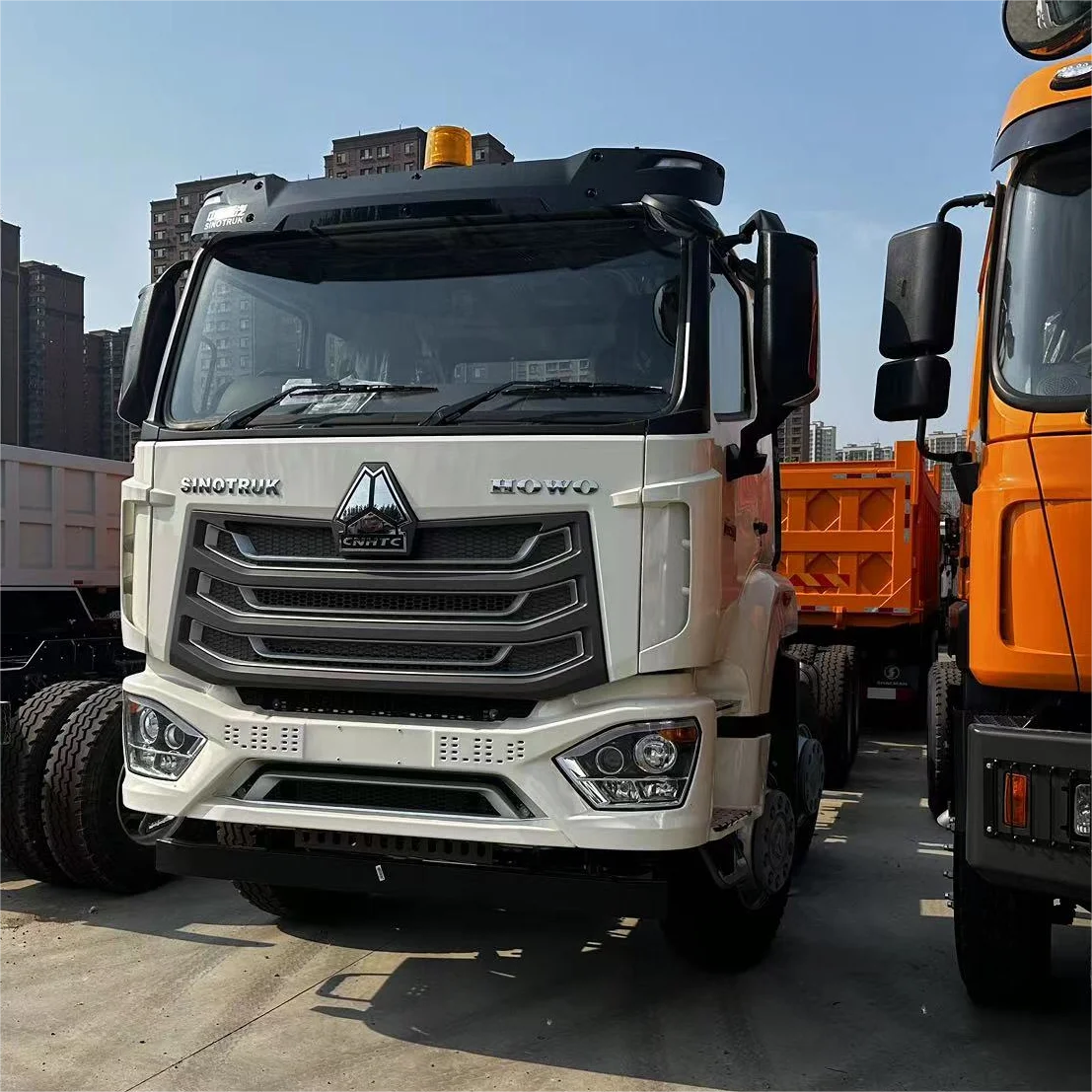 Brand New Sinotruk HOWO NX Tractor head Truck 6X4 Tractor Trucks with 380 430 HP Tractor Trailer Truck price