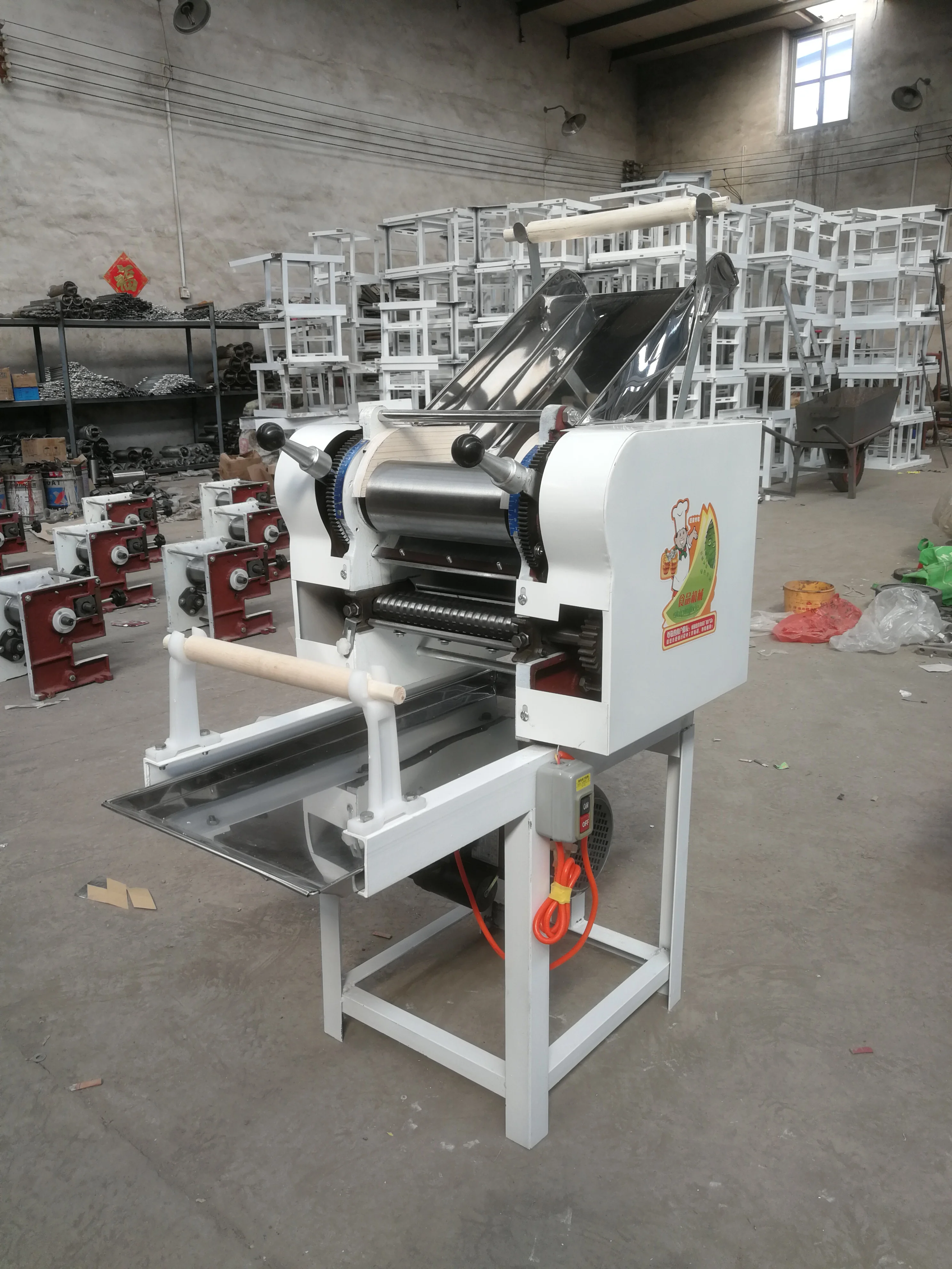 China good quality noodle press machine,noodle machine,pasta making machine