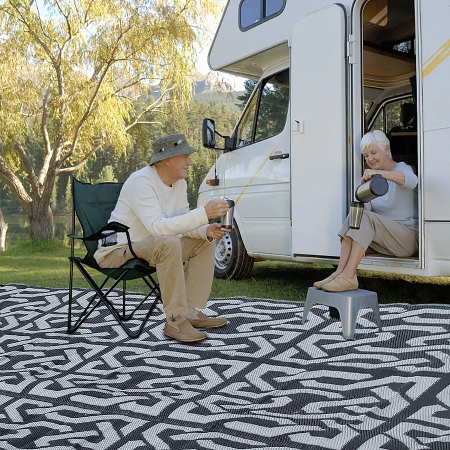 HUAYANG Outdoor Carpets Waterproof Reversible Large Plastic Straw Rug for Patios Clearance outside Area Rug