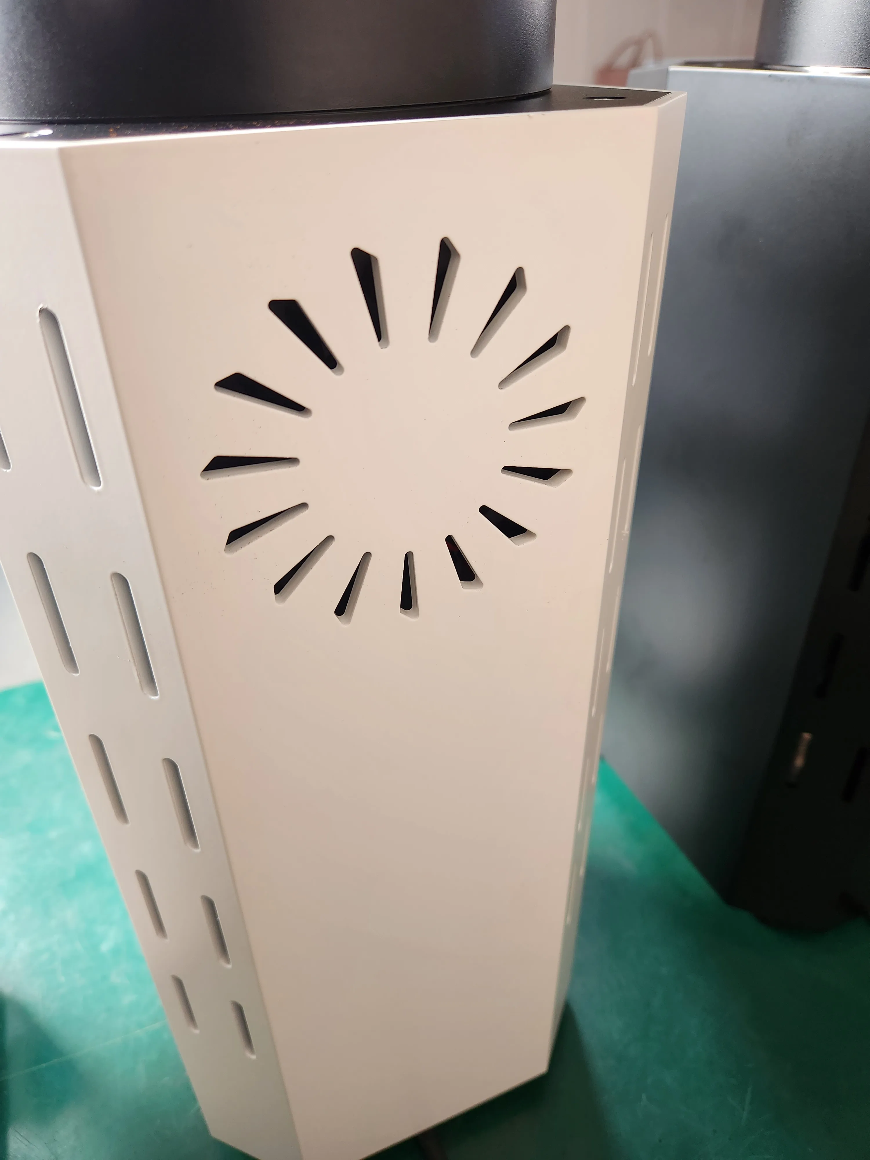 Professional Commercial Coffee Grinder Flat Burr Industrial Cafe Mill Electric Espresso Coffee Bean Grinder ZF83