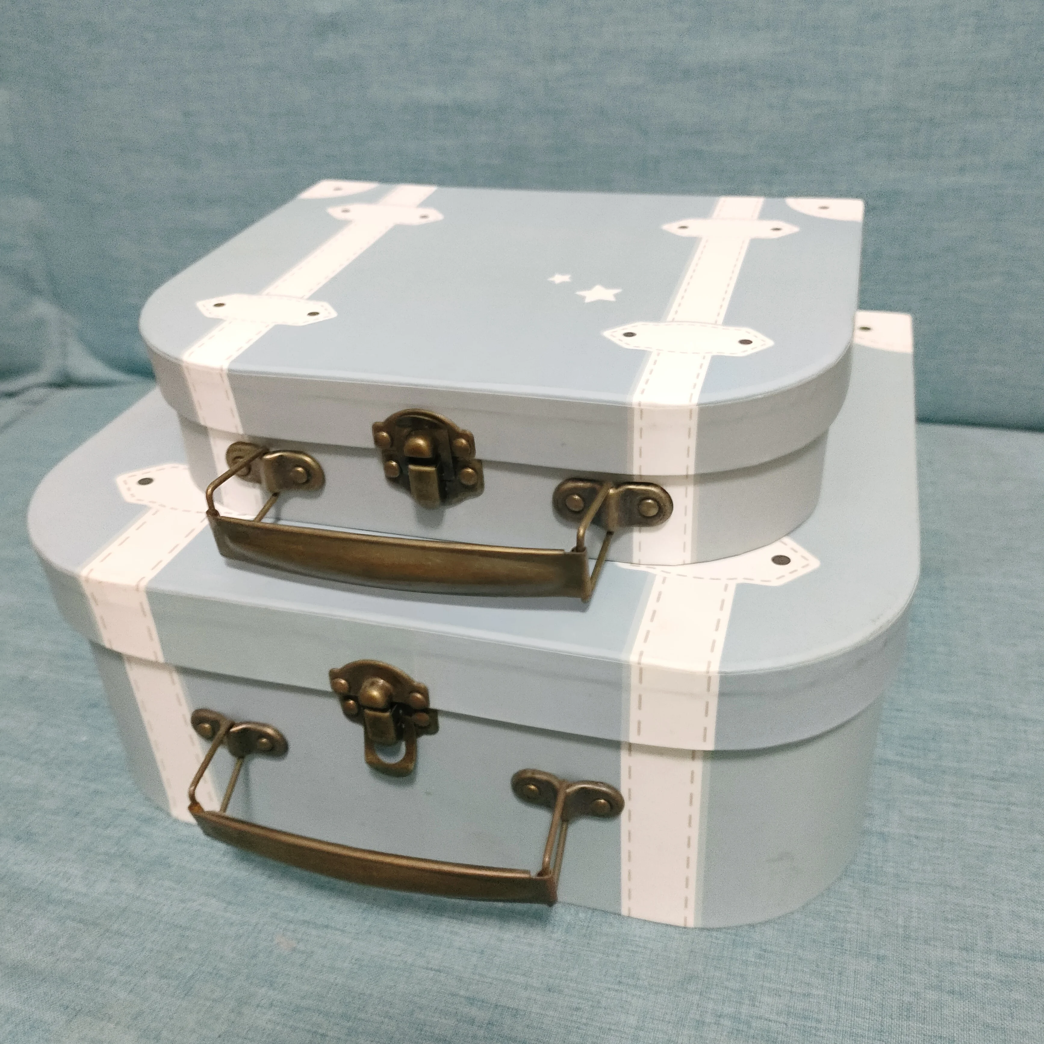 Shenzhen Factory make cardboard Luggage box Small Red Cardboard Packaging Paper Suitcase Gift Boxes With Handle / Metal Closure