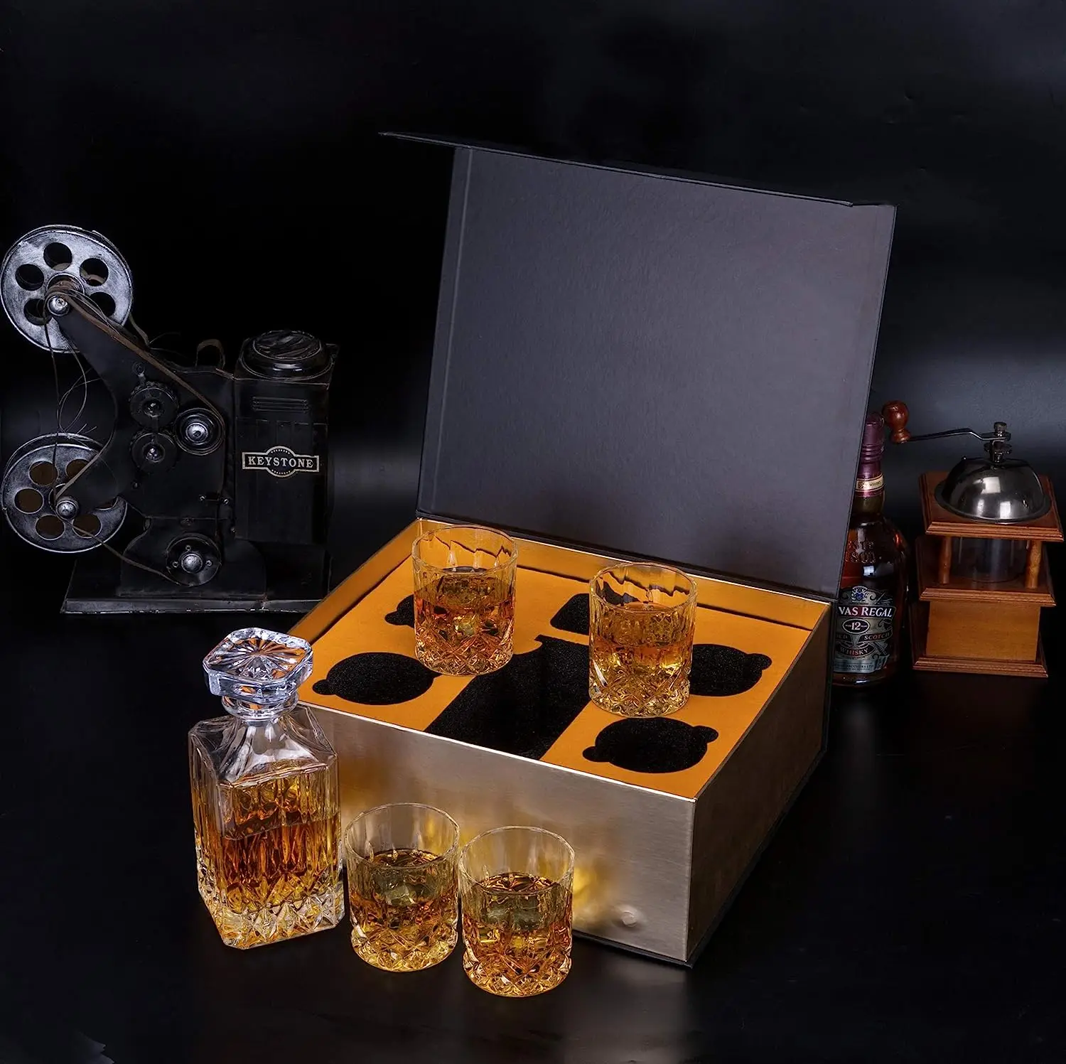 Factory Sell Best Price Wholesale Fashioned High Quality Crystal  Glass Whiskey Decanter And 4 Whiskey Glasses Set