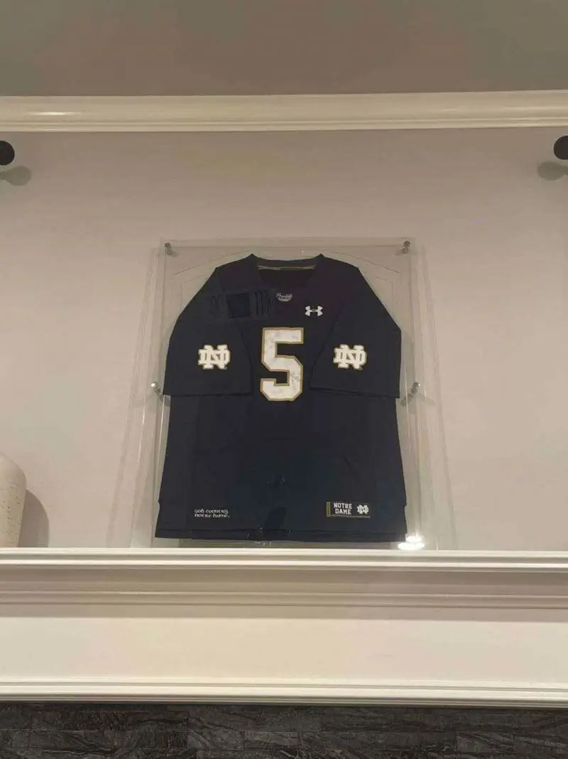 Spring Sgin Clear Acrylic Jersey Display Case Wall Mount Sport Shirt Display Frame