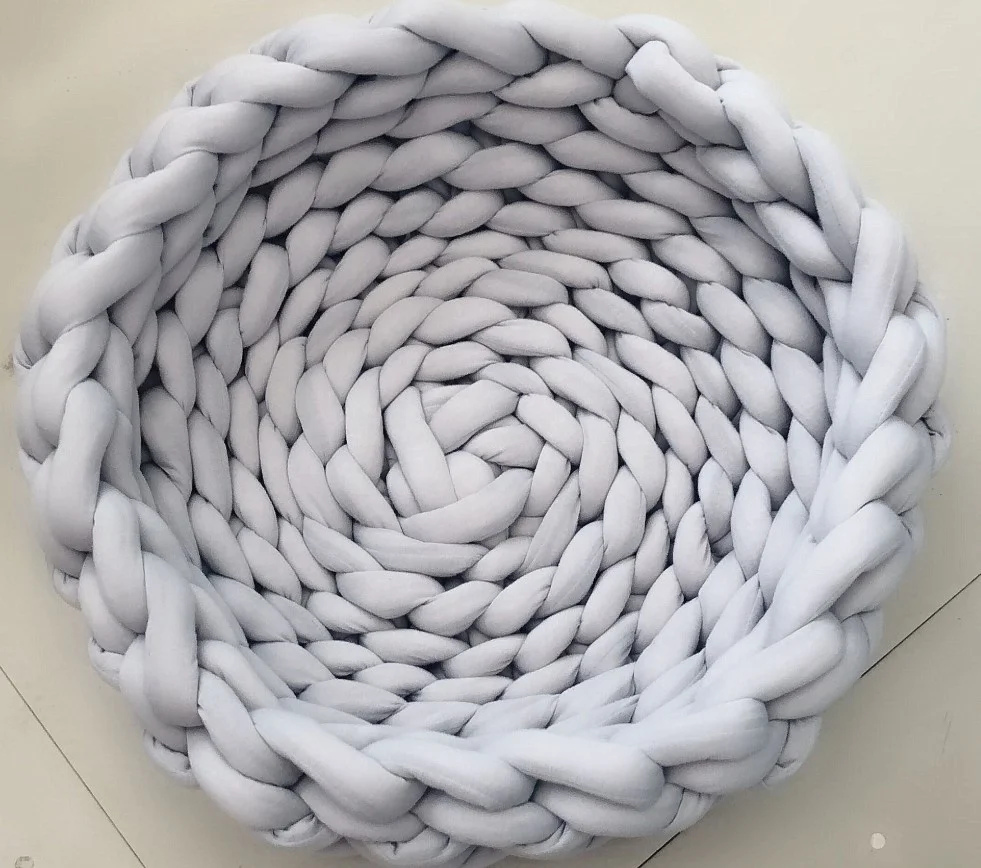 Pet mat Handmade Chunky Knit Enclosed Cat Bed Pet Teepee Tent,Self-Warming Cat Bed House for Kitty, Kennel grey color