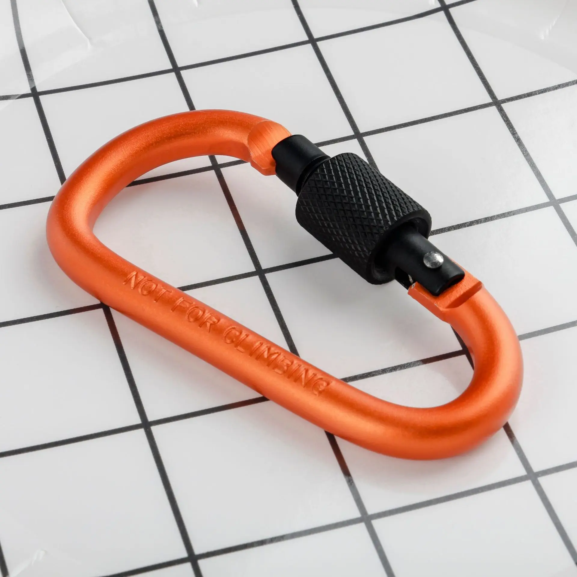Outdoor Camping Hiking Accessories Aluminum Carabiner 8cm Colorful Promotional Keychains Carabiners