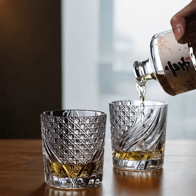 Wholesale Modern Cups Whisky Glass Creative Funky Drinking Business Gift Set Whiskey Glass Wine Cup Clear Crystal Whiskey Glass