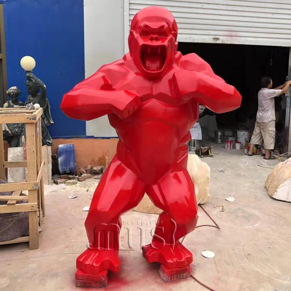 Статуя из смолы Gorilla с индивидуальным дизайном декоративная статуя животного скульптура стекловолокна в натуральную величину King