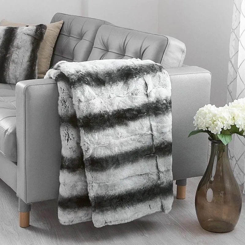 Premium Quality Rex Rabbit Fur Bed Runner Buttery Soft Texture Luxury Dyed Grey White Chinchilla Fur Bedding Blanket