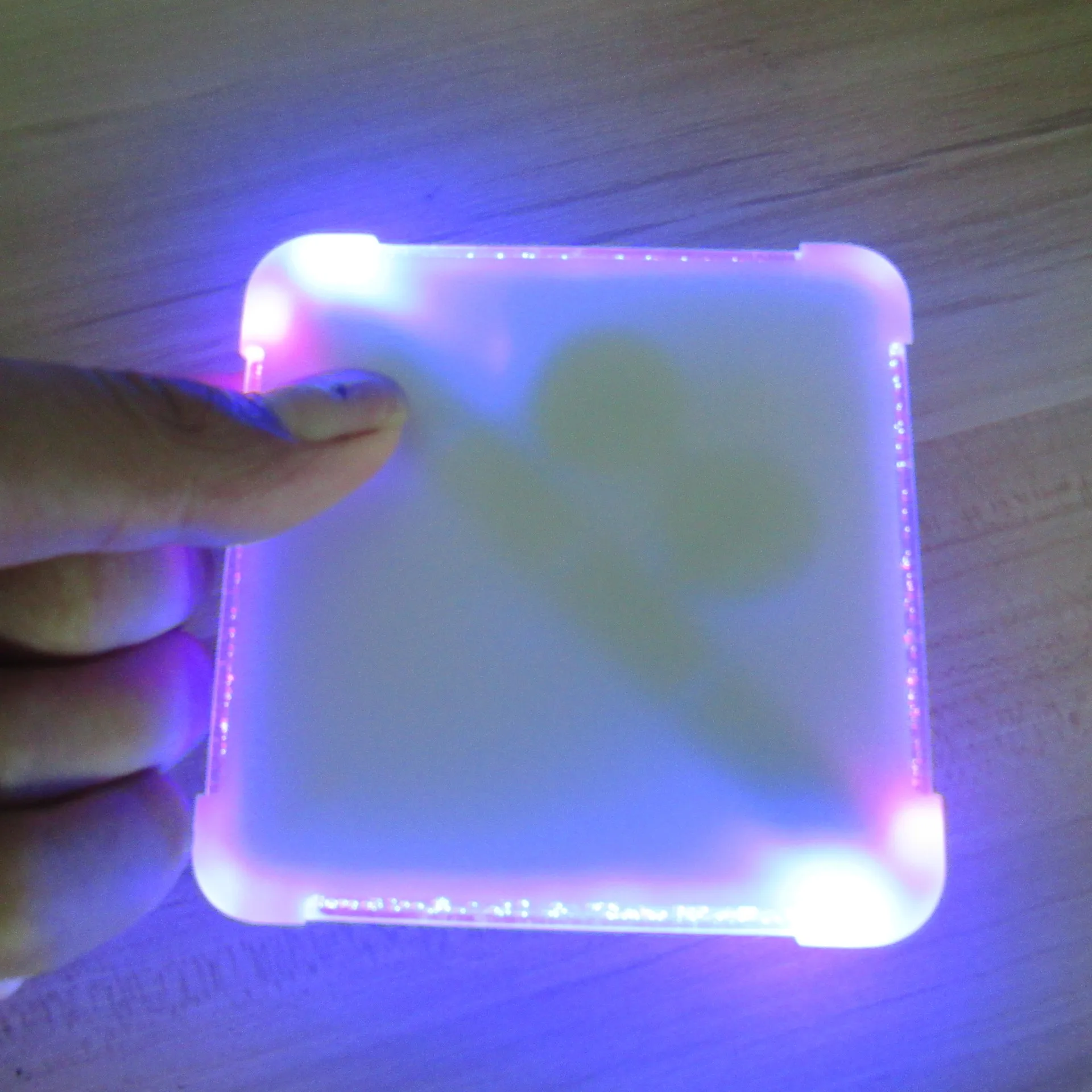 Customized Plastic LED Light-up Coaster Round Square Weight Activated Smart Led Coaster