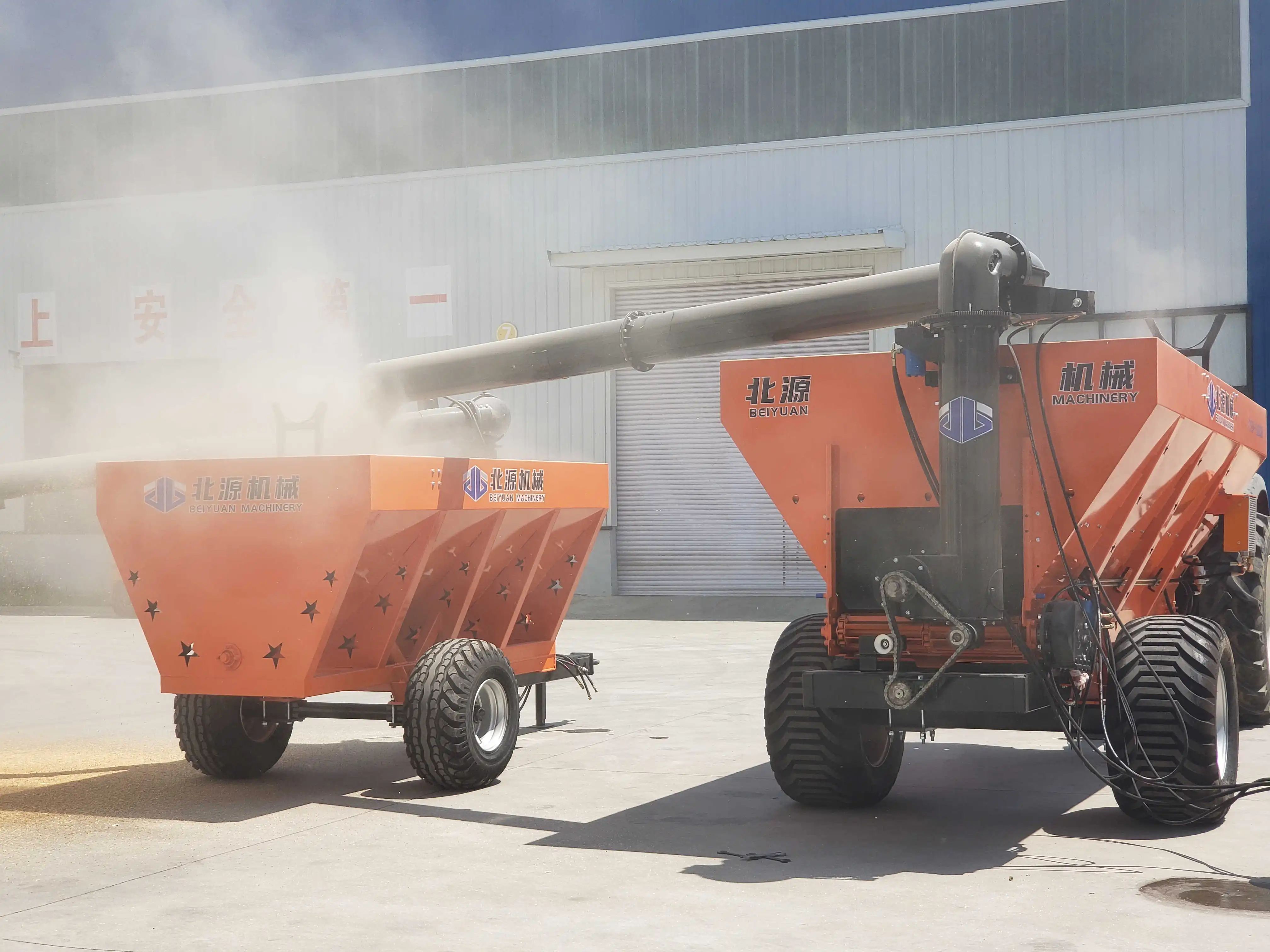 Tractor trailed Grain chaser with rotating auger for grain transporting and unloading