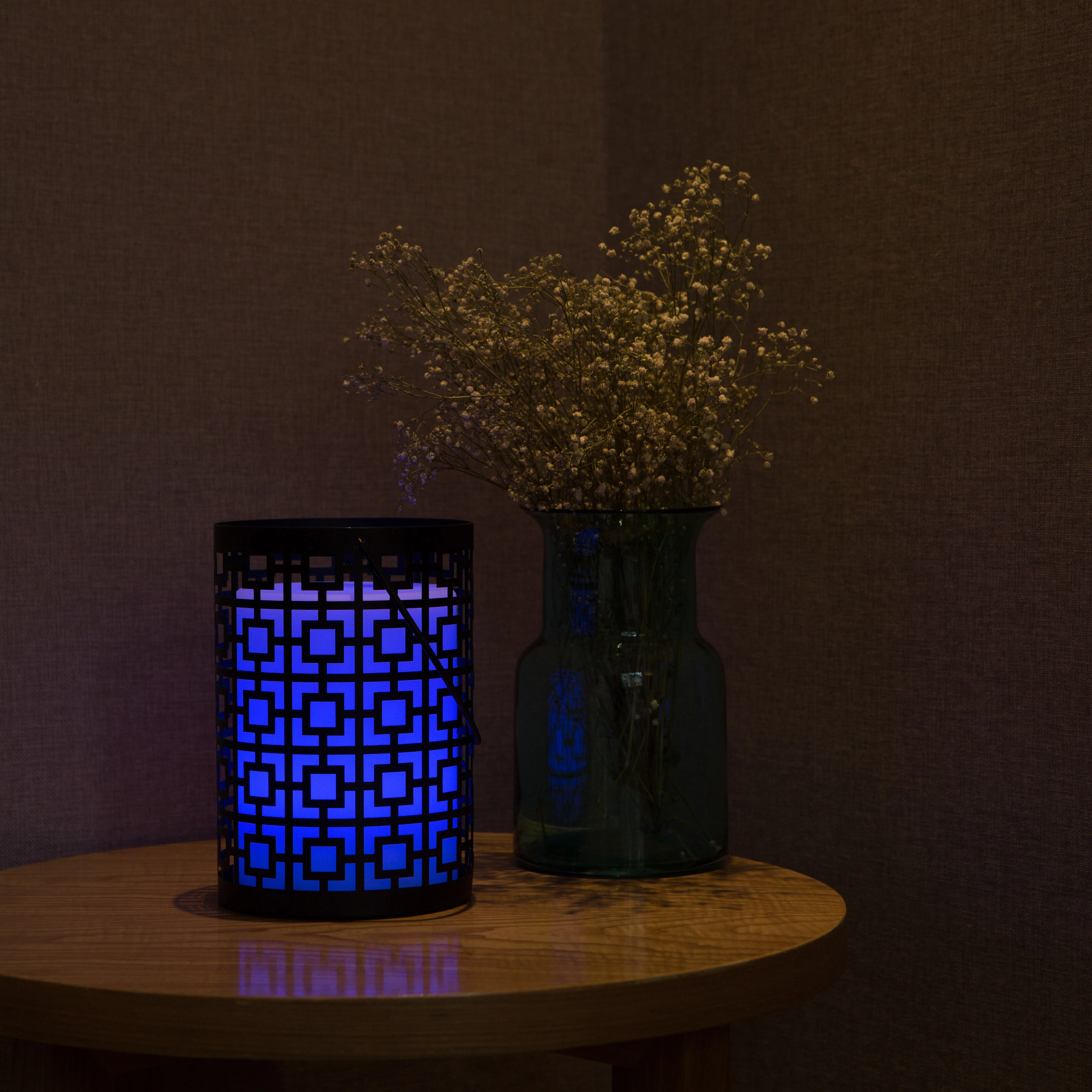 The Chinese Hollowed-out Style Cylinder Led Rechargeable Table Light For Home
