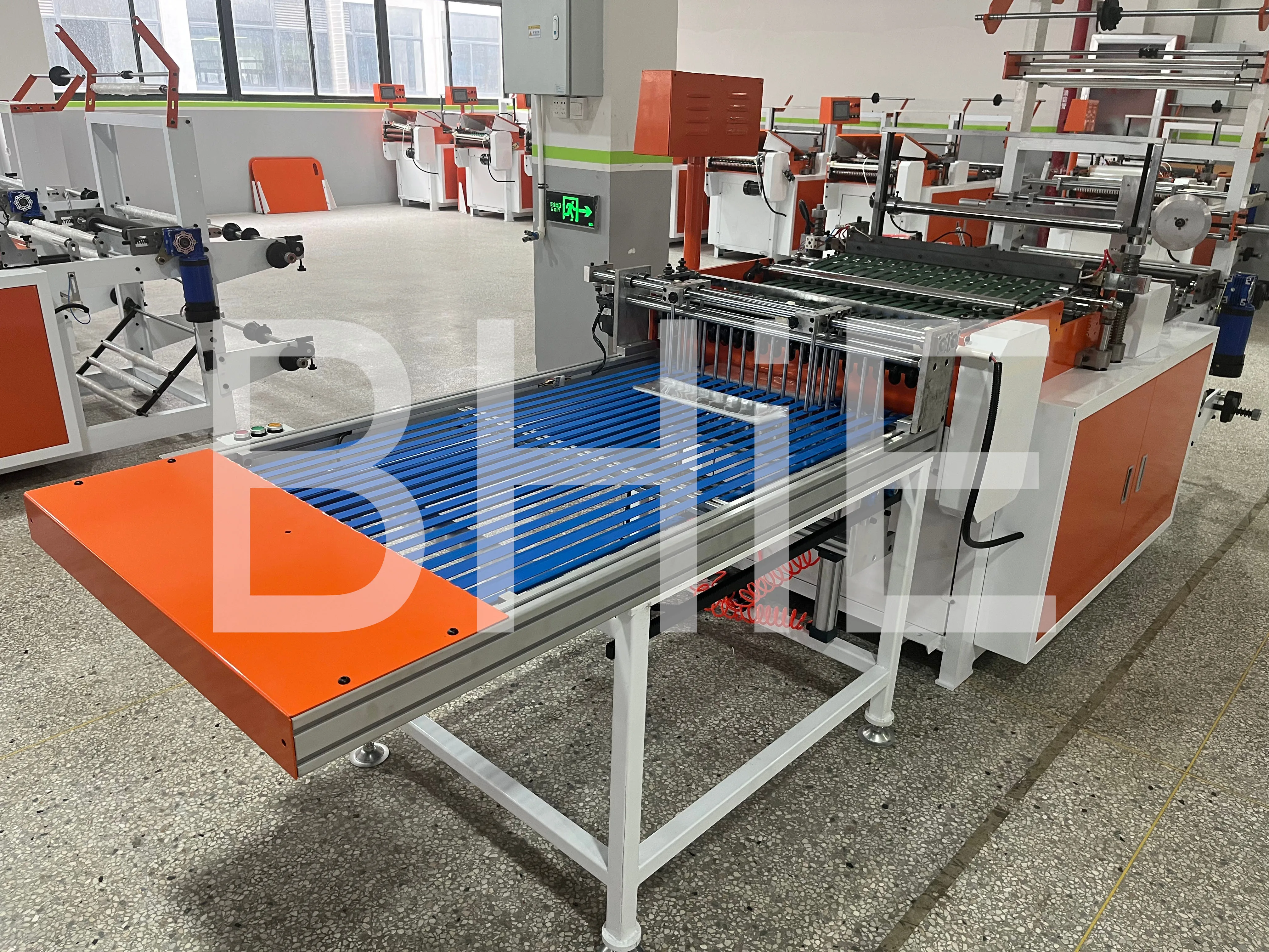 equipment-for-production-polypropylene bags OPP BOPP POF EVA PE Side Sealing Plastic Cutting Bag Making Machine