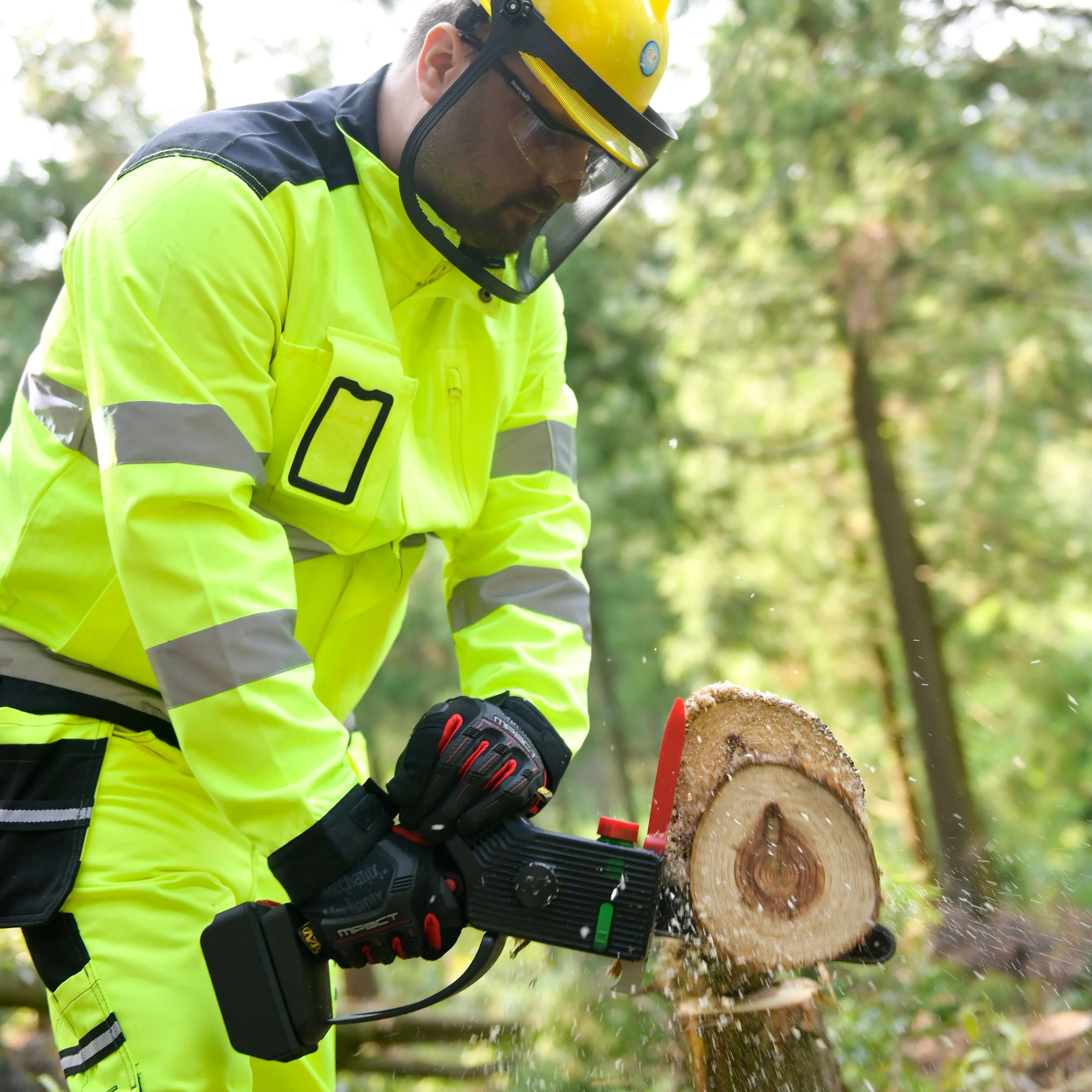 Lithium Battery electric chainsaw 2ah rechargeable battery new energy wood cutting machine