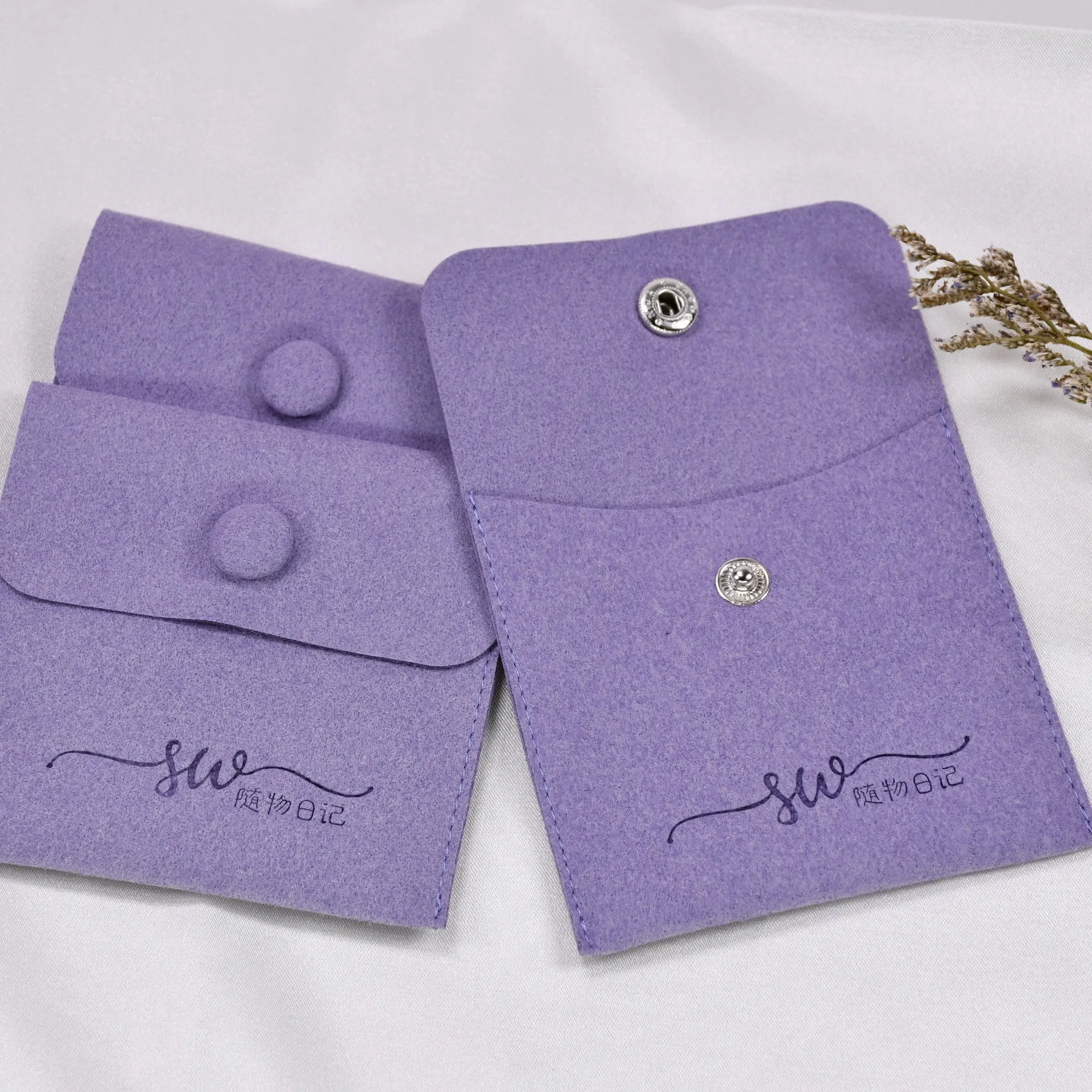 Gr stock Custom Microfiber Jewelry Gift Eco-friendly  Pouches Ring  pouch with button and gift bag Jewelry Bag for  big necklace
