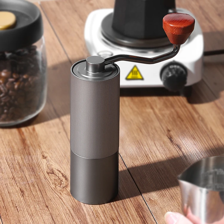 SIYUE Aluminum Alloy Gun Grey color cnc stainless steel gears burr Core Manual Coffee Grinders with Beech wooden handle 9030