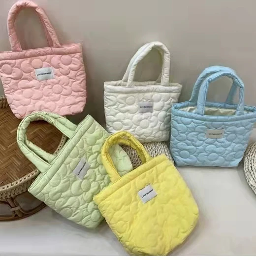 New Design Soft Hot SellingWearable eiderdown bag High Quality Heat Resistant Luxury  puffer tote bag