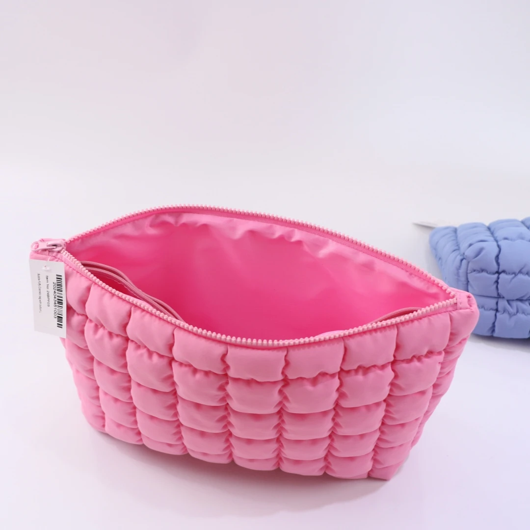 Puffy Cosmetic bag (13)